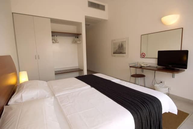 Standard Double Room, Balcony, Sea View (frontal)
