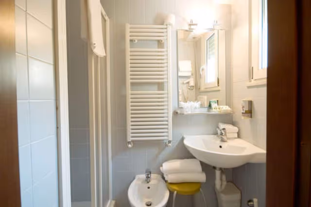 Economy Double Room (lateral garden view)