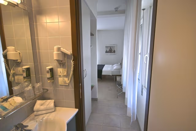 Economy Double Room (lateral garden view)