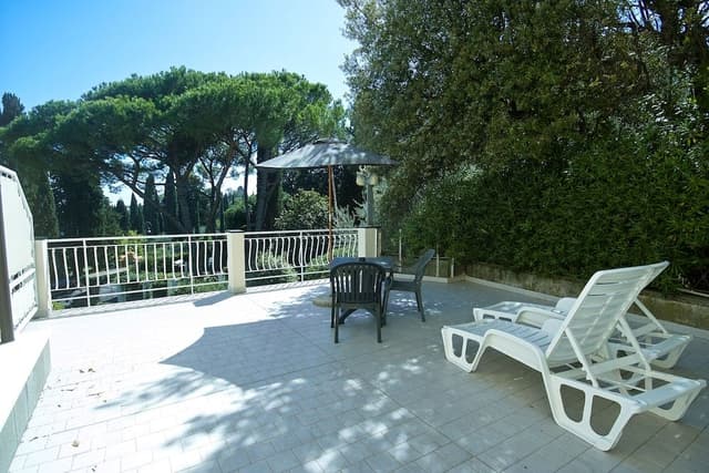 Camera Comfort, terrazzo, vista giardino