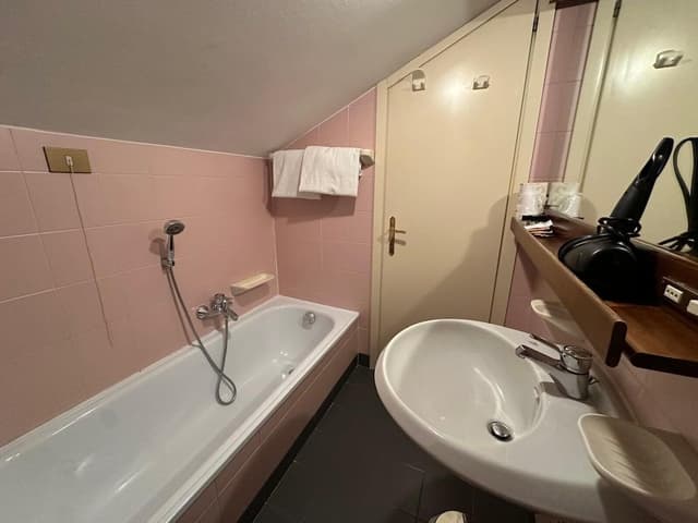 Classic Triple Room, Mountain View (Attic)
