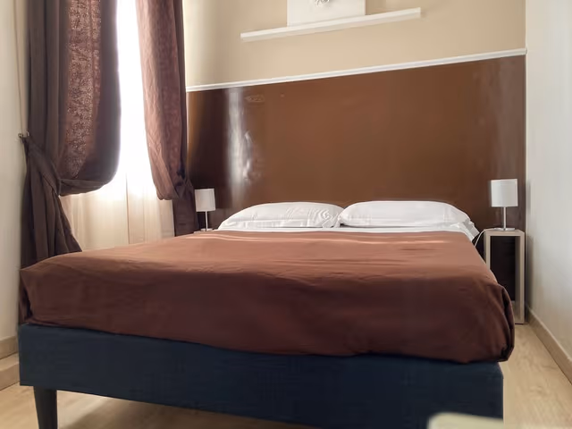 Small Double/Twin Room