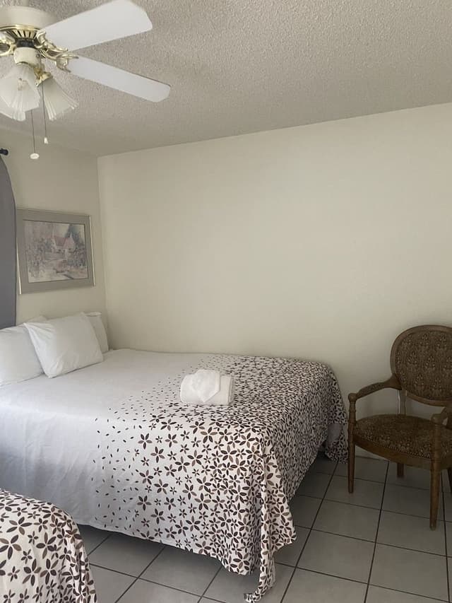 Family Villa, Multiple Beds (Villa Two, 281 Ft from Resort. 3 Bedr)