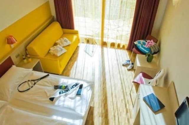 Family Room, Balcony