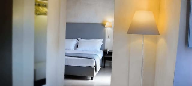 Romantic Room, Patio, Courtyard View