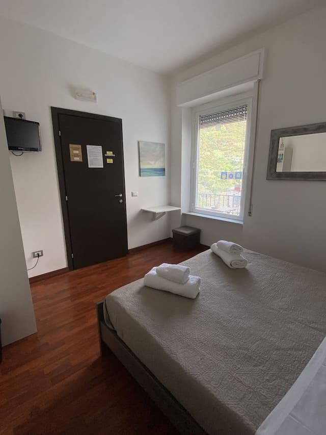 Standard Double Room (Levante 1)