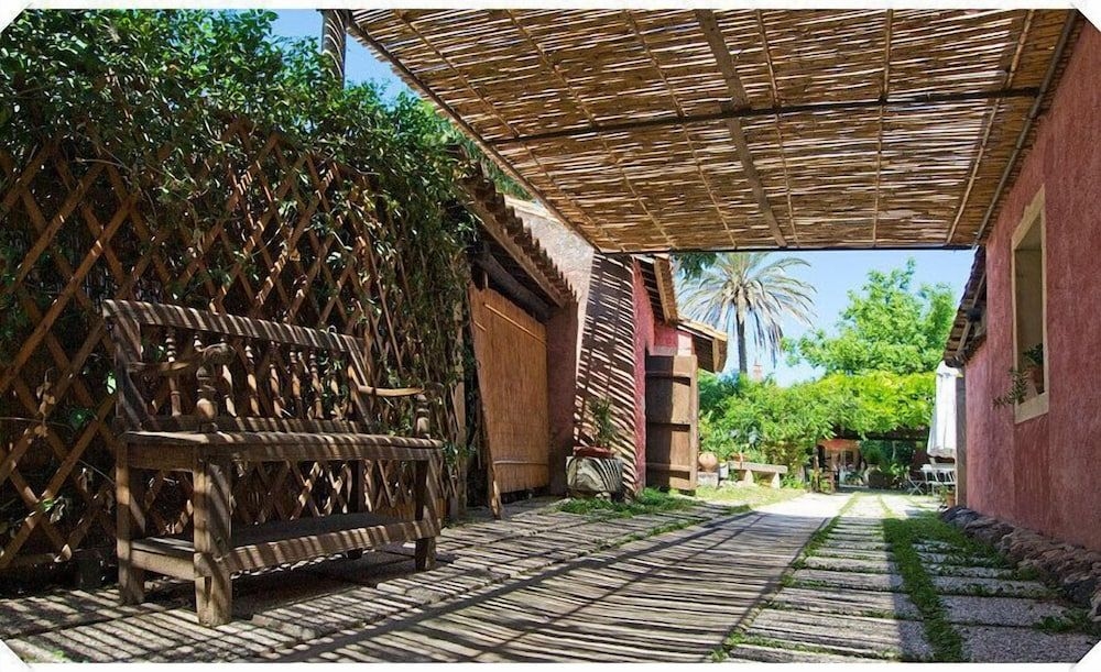 Hotel Lucrezia0