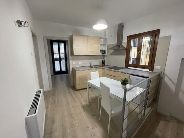 Apartment, Annex Building (S.Polo 3084 Ramo Cimesin)