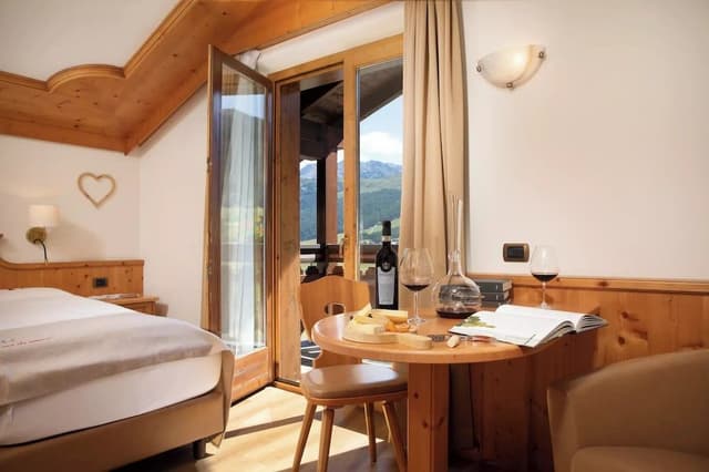 Classic Double or Twin Room, Balcony