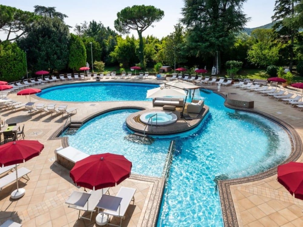 Hotel Mioni Royal San0
