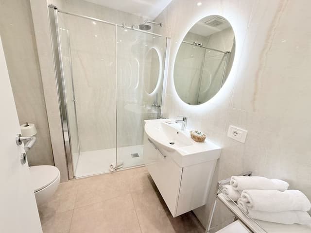 Apartment, 2 Bedrooms, Garden Area