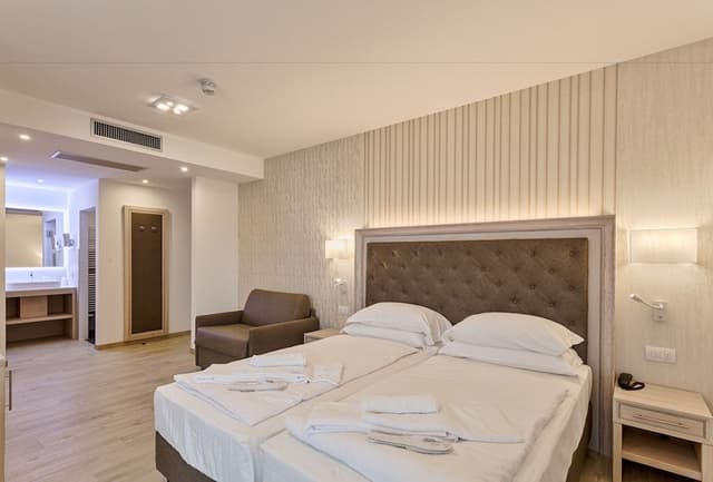 Comfort Double or Twin Room, Balcony, Lake View