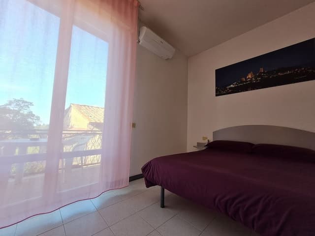 Deluxe Room, Balcony