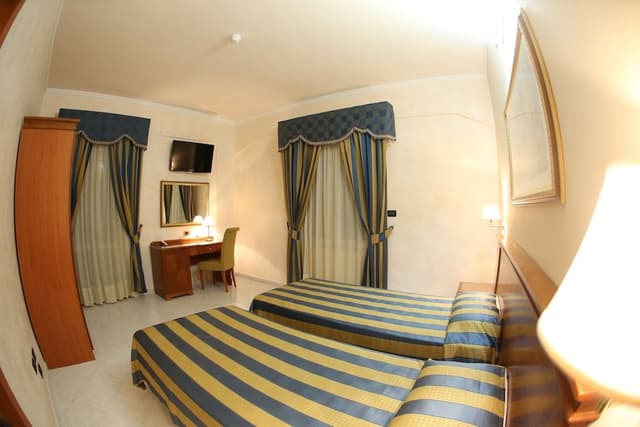 Economy Twin Room, 2 Twin Beds