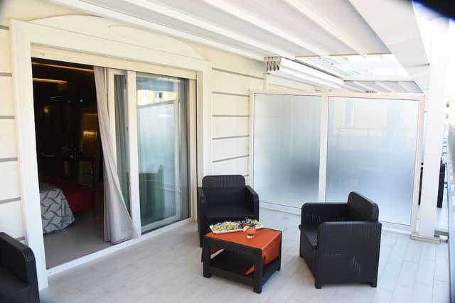 Superior Room, 1 Queen Bed, Balcony