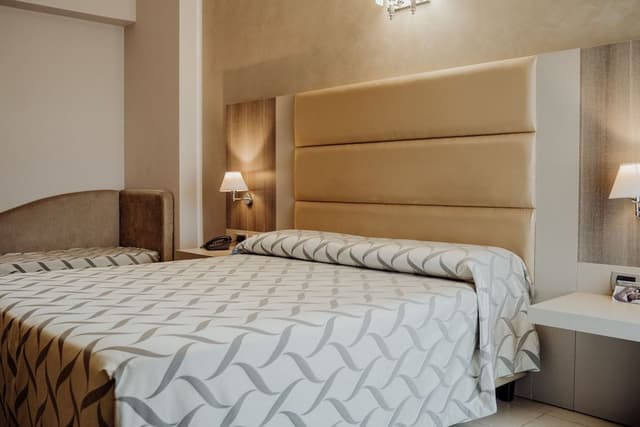 Standard Room, 1 Queen Bed, Accessible, Sea View