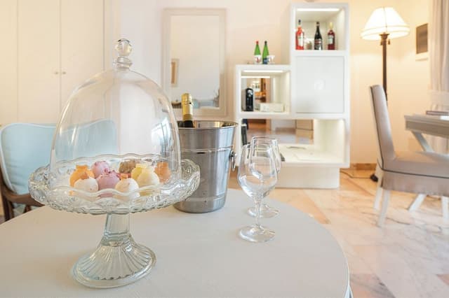 Romantic Suite, Terrace, Garden View (con Jacuzzi)