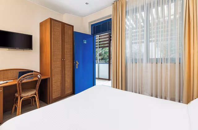 Economy Double Room Single Use, Ground Floor (American style)