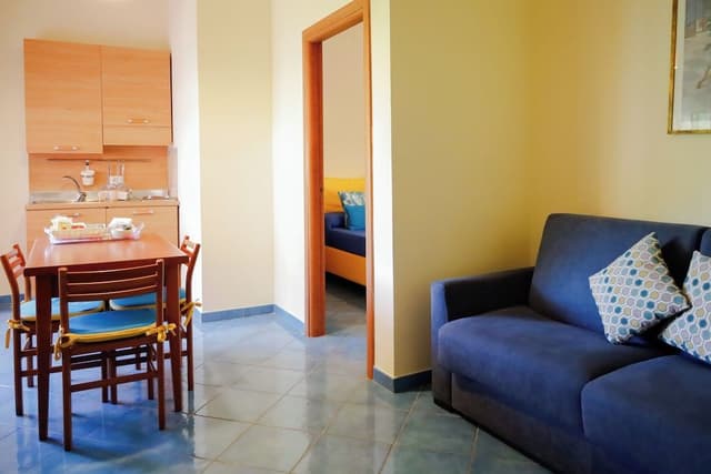 Condo, 1 Bedroom