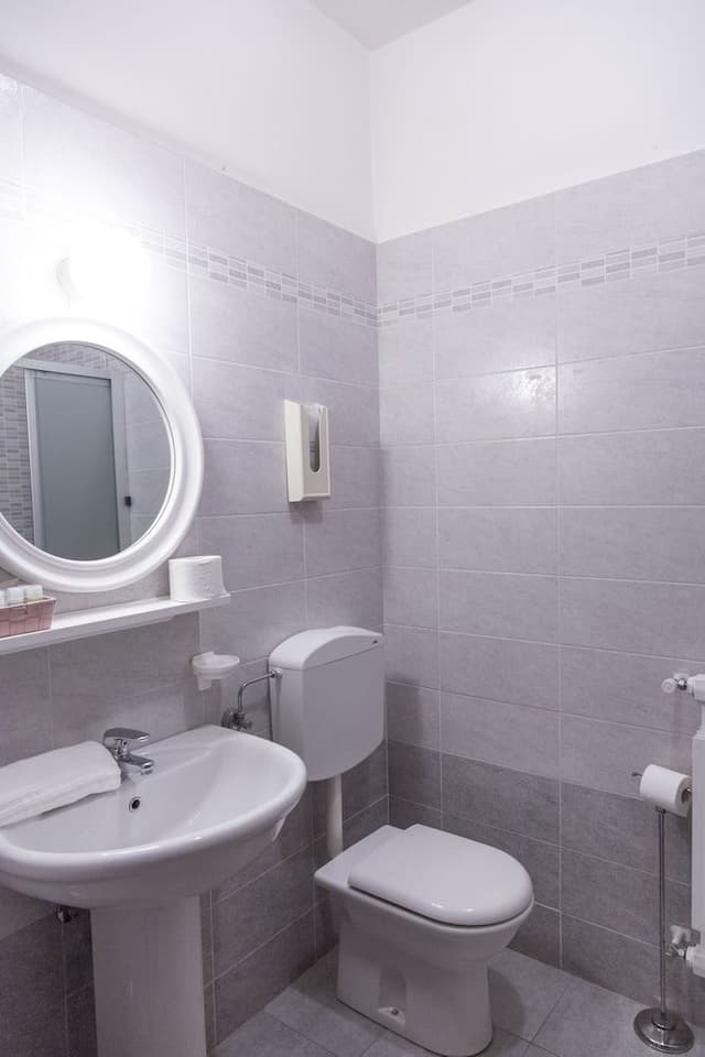 Standard Double or Twin Room, Lake View