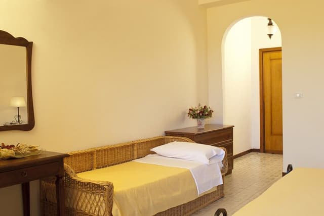 Double Room, Hill View