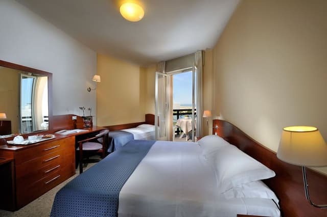 Family Triple Room, Sea View