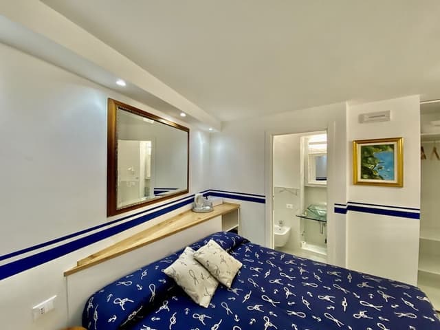 Standard Room, 1 King Bed, Air conditioning, Ground Floor