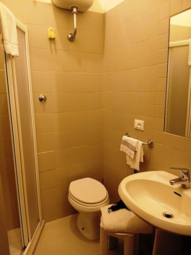 Comfort Single Room, Private Bathroom