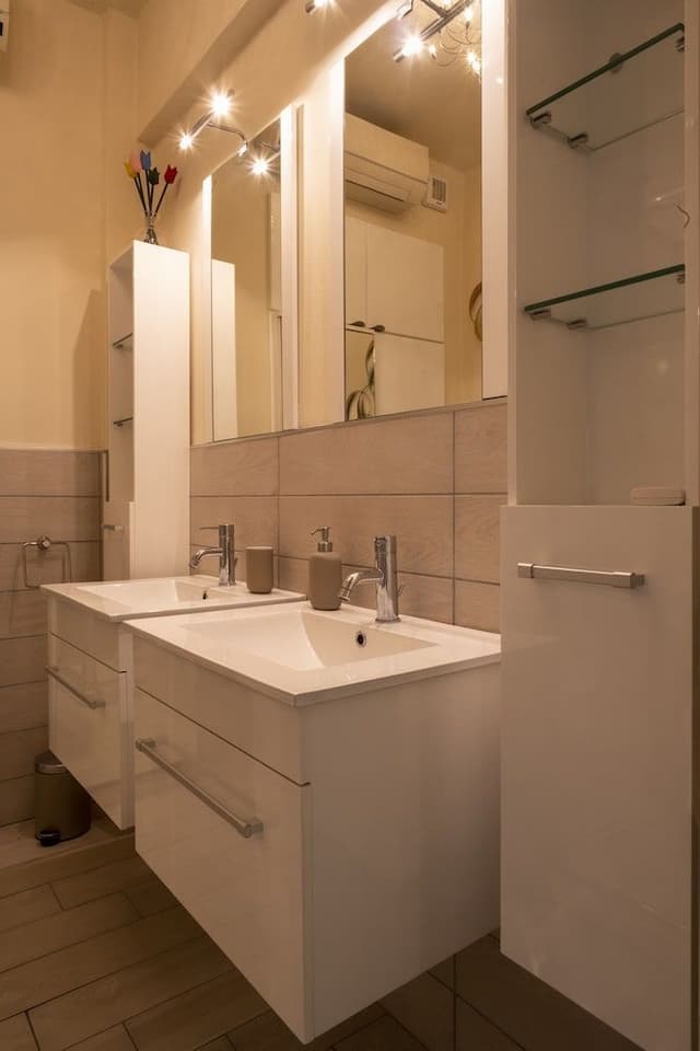 Deluxe Studio