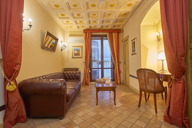 Junior Suite, Multiple Beds