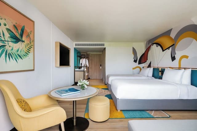 Room, Pool View (Stylish Twin, Sunkissed)