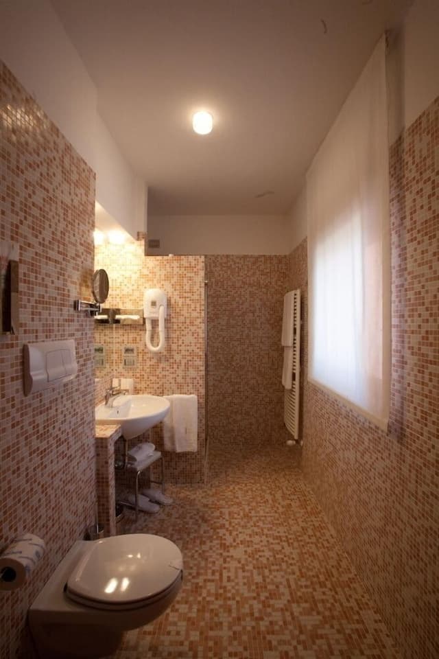Triple Room, Ensuite
