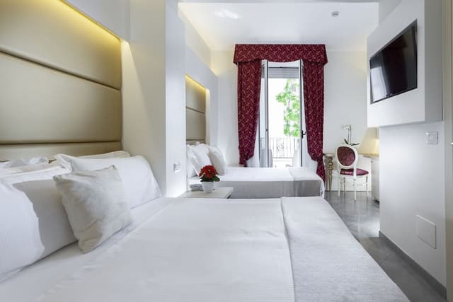 Deluxe Quadruple Room