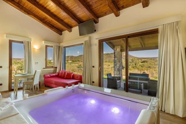 Suite, Terrace (Queen with private spa)