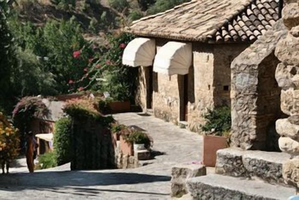 Hotel Villaggio Calaghena1