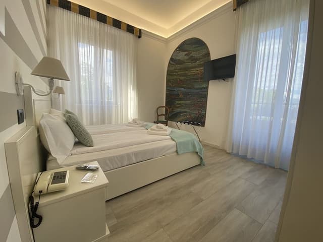 Standard Room, Balcony, Lake View