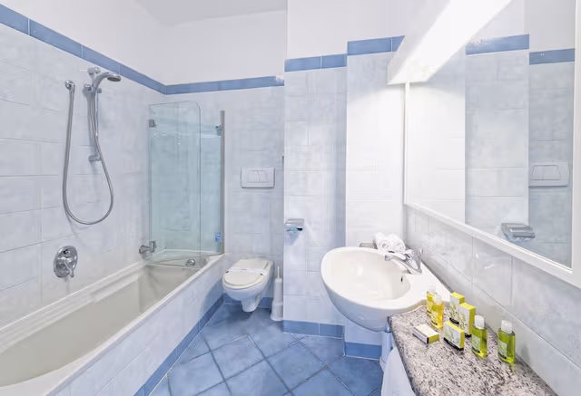 Classic Triple Room, Sea View