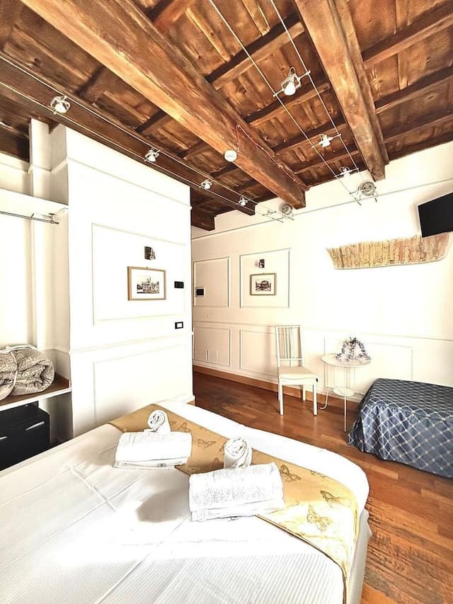 Panoramic Room