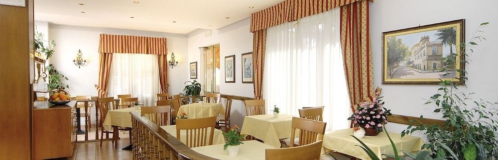 Savoia4