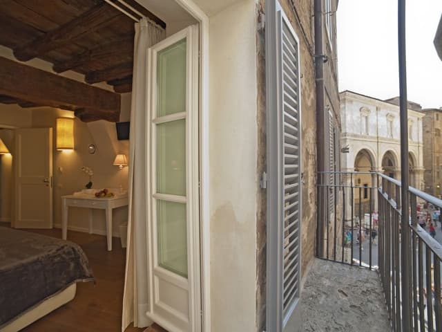 Deluxe Condo