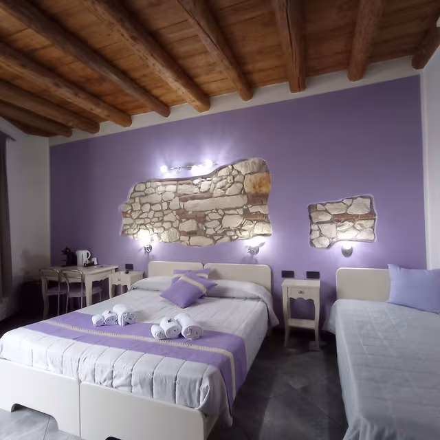 Triple Room