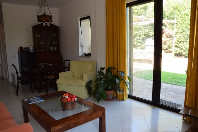 Apartment, 1 Queen Bed with Sofa bed, Garden Area (Jeranto Suite)