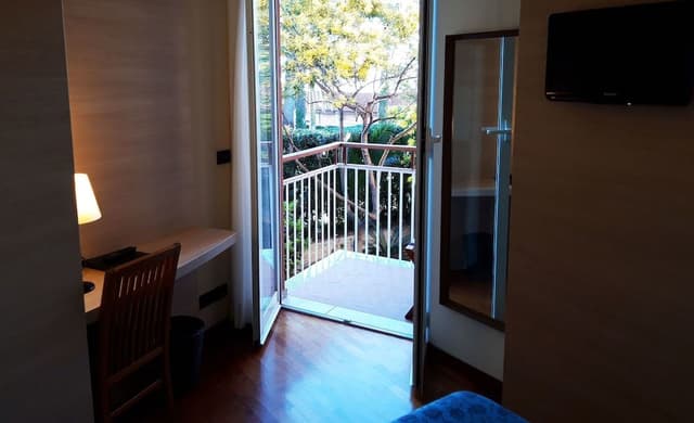 Single Room, Balcony