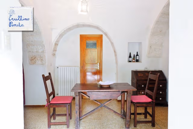 Traditional House (Trullo Pineta)