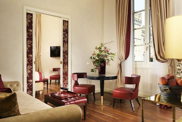 Executive Suite, City View