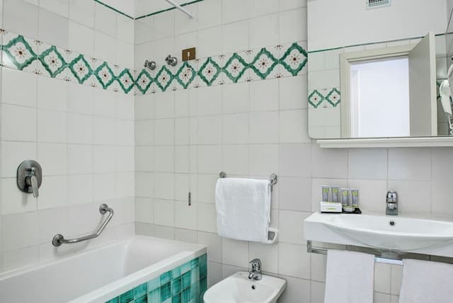Superior Triple Room, Garden View