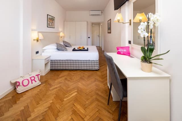 Double or Twin Room with Terrace and Sea View
