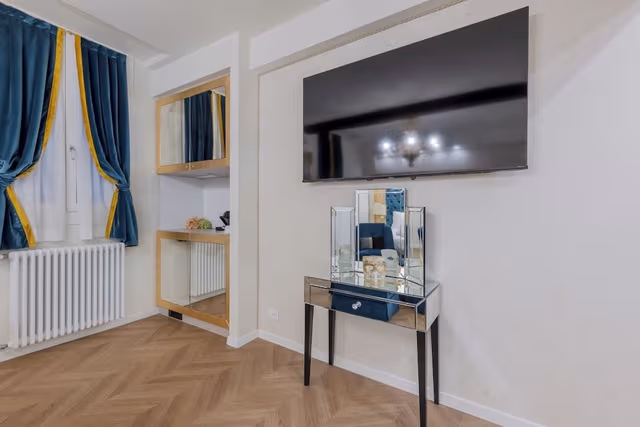Junior Double Room