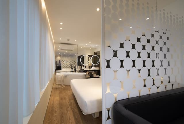 Luxury Suite