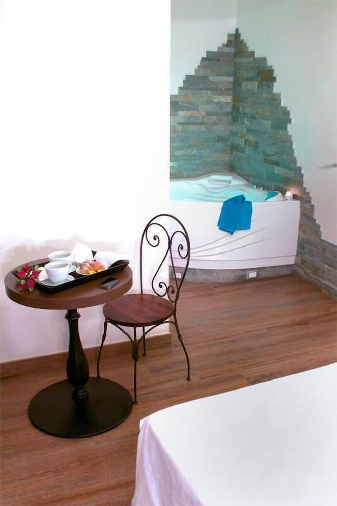 Suites Roma Tiburtina2
